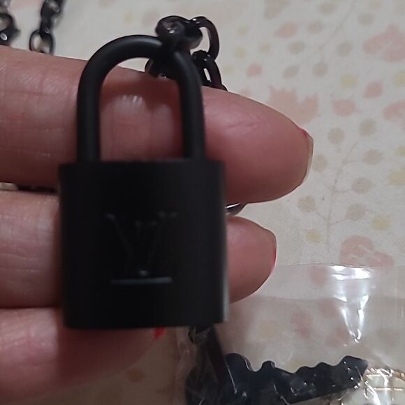 LV Lock and Key - Picture 3 of 5